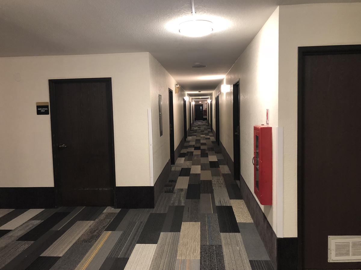 Super 8 By Wyndham ספוקיין ואלי מראה חיצוני תמונה
