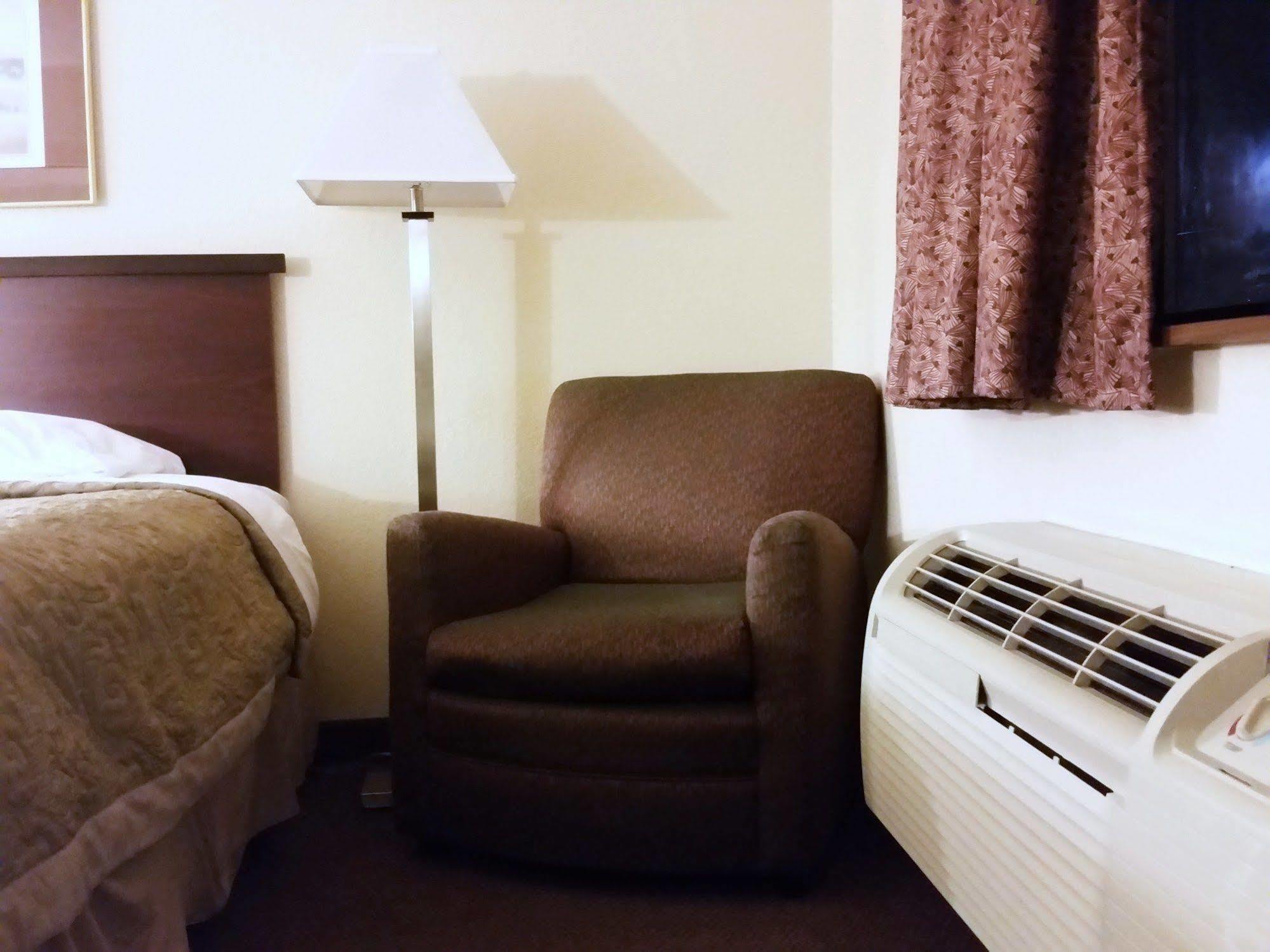Super 8 By Wyndham ספוקיין ואלי מראה חיצוני תמונה